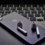 অ্যাপলের জোড়া চমক: এআই মিউজিক ট্যাগিংয়ের পাশাপাশি এয়ারপডস ৪-এ বিশাল ছাড়